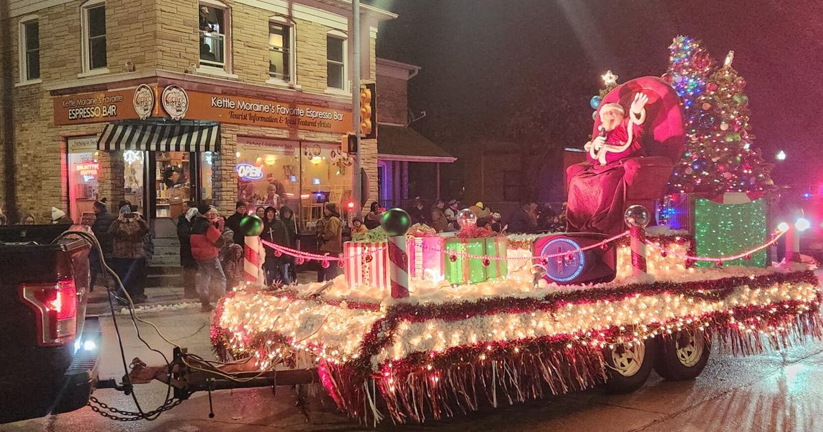 Kewaskum brings its โAโ game to celebrate Christmas Washington Co