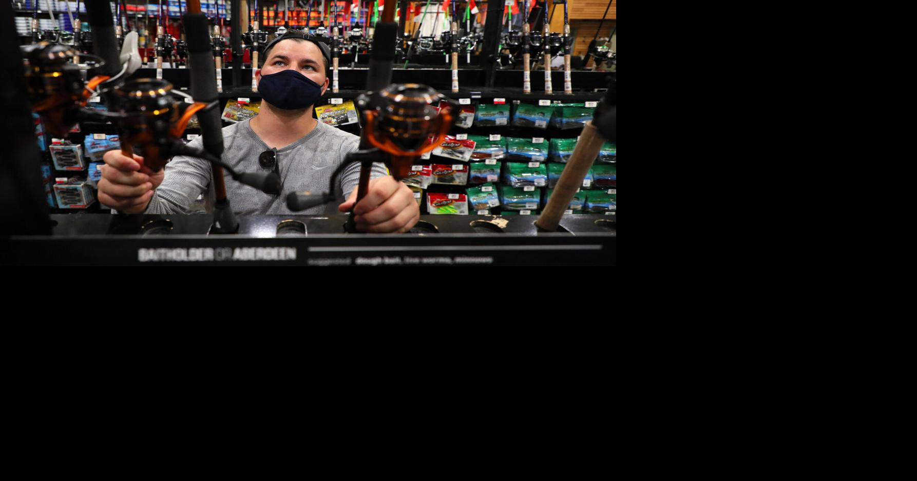 With retailers facing supply chain issues and scrambling to hire, ’tis