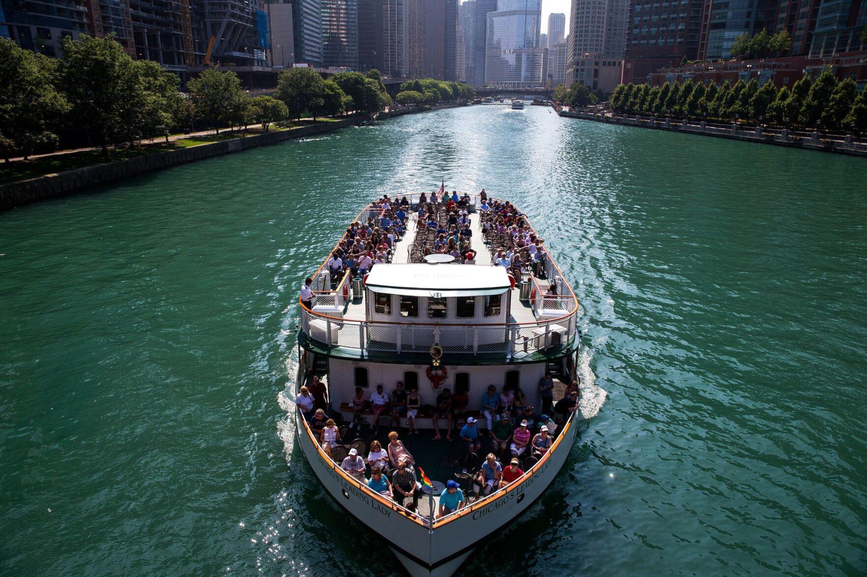 Boat Tours Are Back In Chicago And The Water Taxi Is Next Illinois Gmtoday Com
