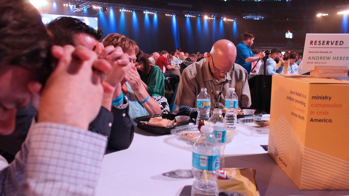 New Mexican's Pray at NAMB Luncheon