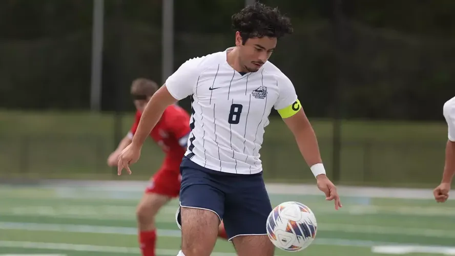 FOLLOW LIVE: Men’s soccer to battle No. 6 Lynchburg Saturday at 3 p.m. in final home game of season