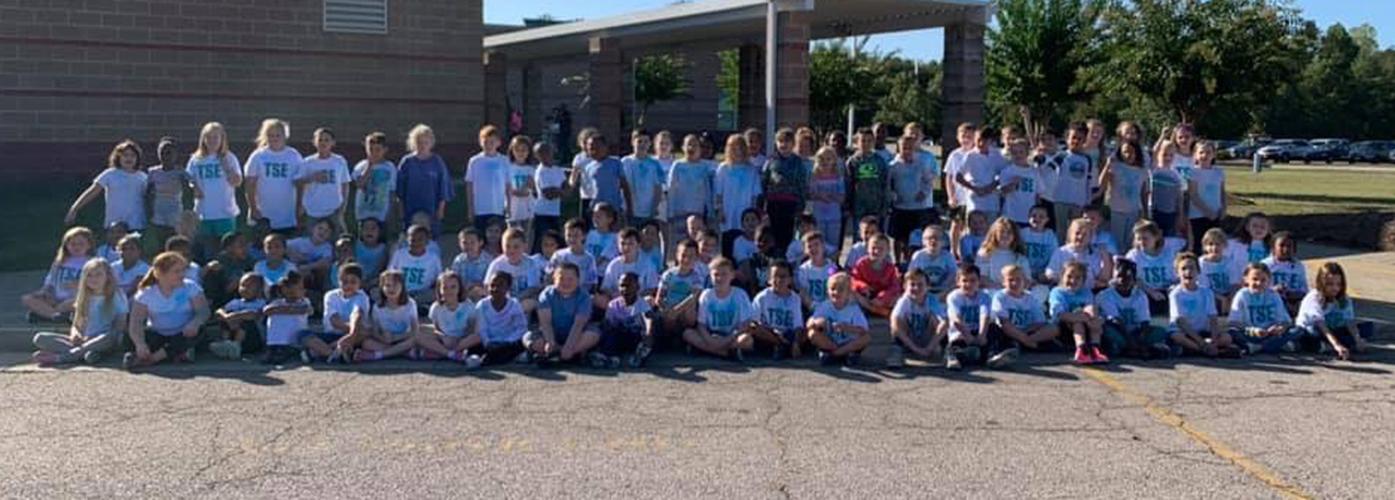 Twin Springs Elementary School holds color run