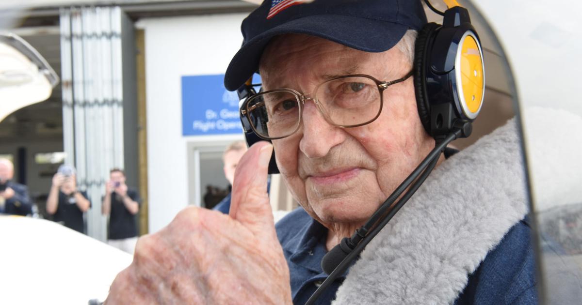 Ahead of May birthday, World War II bomber pilot takes to the skies