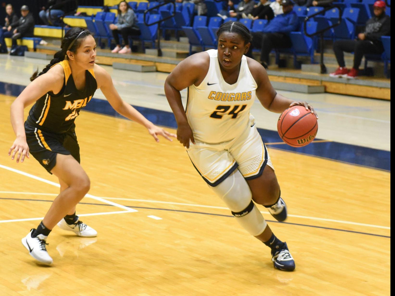 Cougars Score 30 Points In Fourth Quarter To Top Mary Baldwin