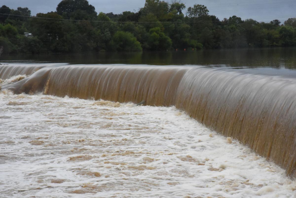 Watch Now Slightly Swollen But No Flooding Expected Along Dan River In Danville Local News Godanriver Com