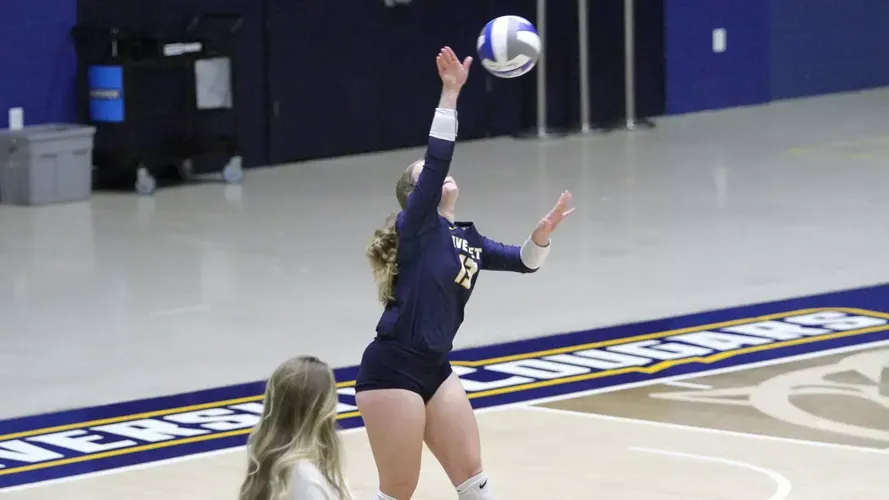 FOLLOW LIVE: Women’s volleyball celebrates Senior Day versus Bridgewater [RV] at 11 a.m. Saturday