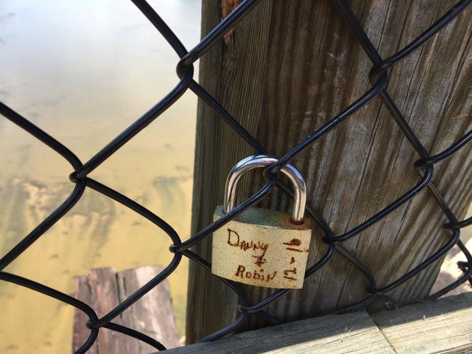 D.C. Removes 'Love Locks' from Key Bridge