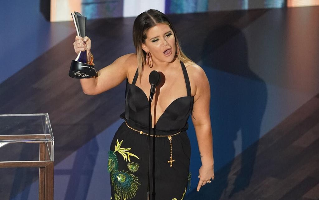 Photos Scenes From The 2020 Acm Awards Music Godanriver Com