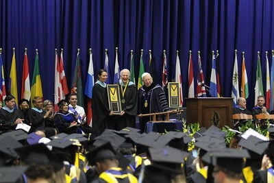 Averett University Honors Four with President’s Medal