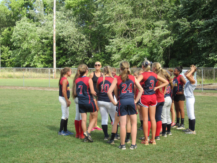 Former AllPac 10 UCLA catcher offers softball clinic to Diamond Fever