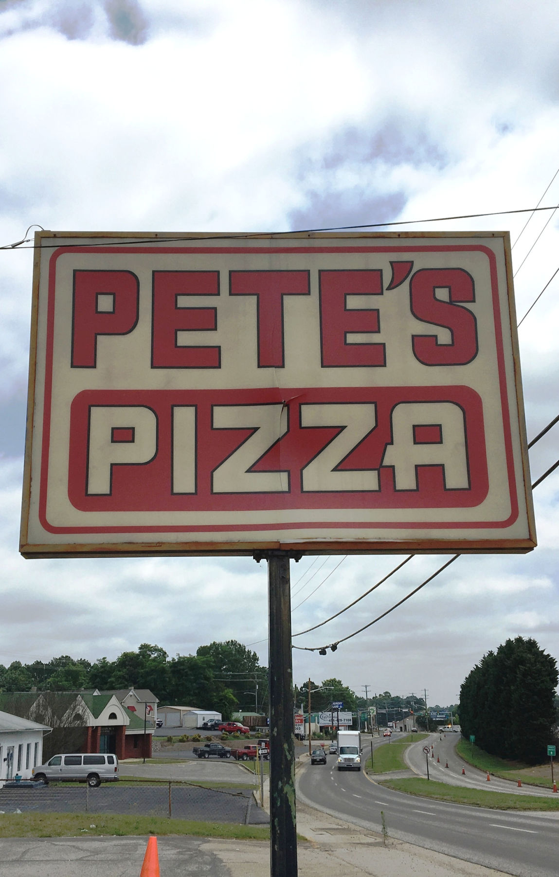 Decades-old sign at Pete’s Pizza, victim of April storm, to get update