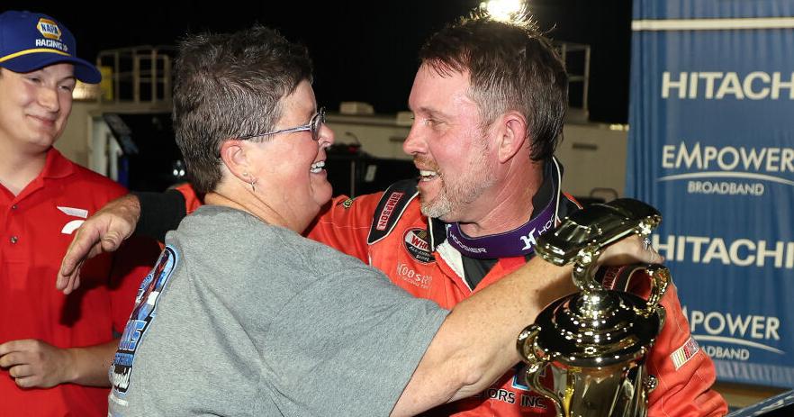 Craig Moore dusts off helmet, dusts field in third annual Kenny Meadows Memorial Feature