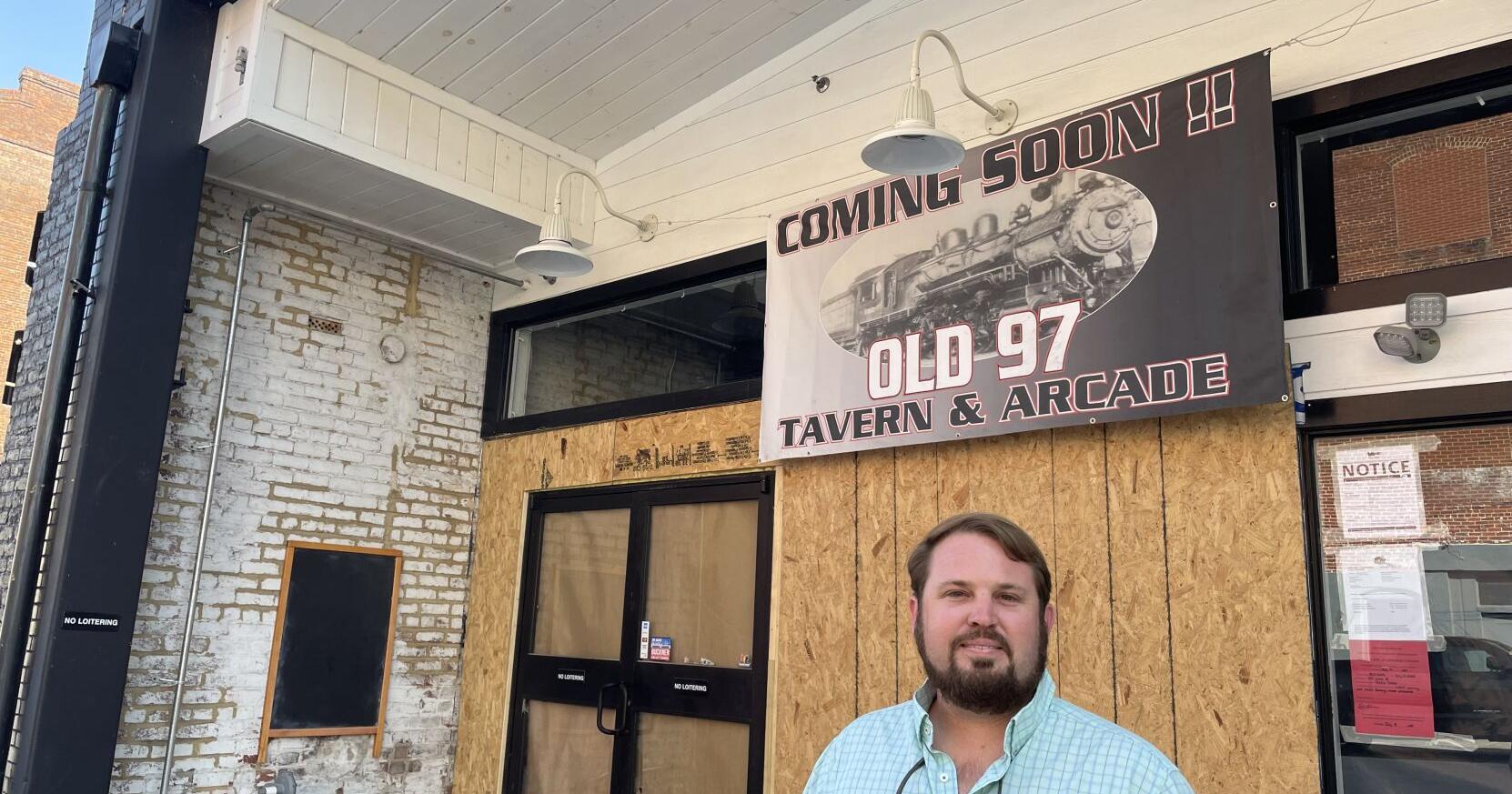 Tavern-style restaurant to open in former Funky's location in downtown Danville - Vimarsana News