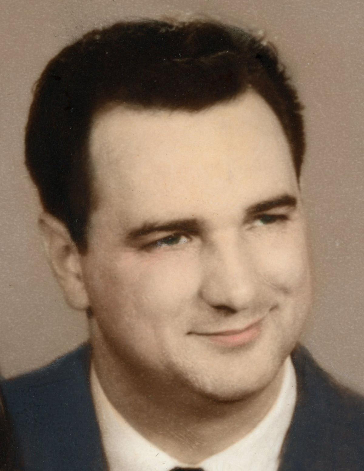 Adkins, Ronald Obituaries