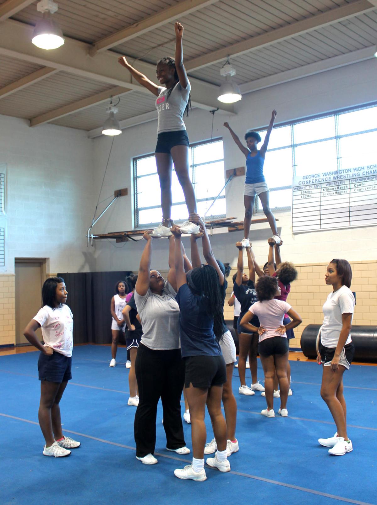 Cheerleaders Rise To Challenge Of Higher Gpa Community Service