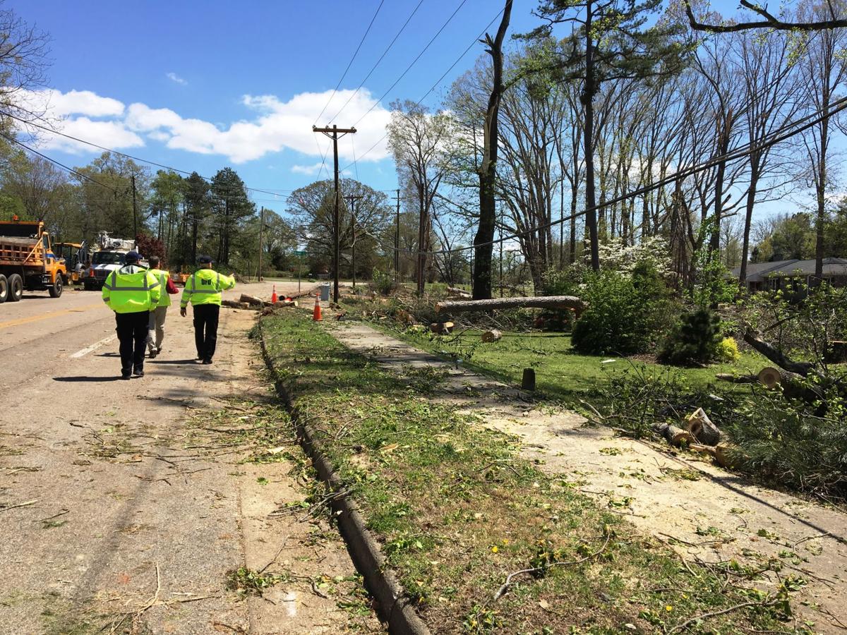 National Weather Service surveys damage from Sunday's storm ...