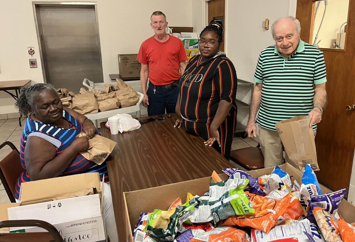 Danville Lions Club prepares free meals with Moffett Baptist Church