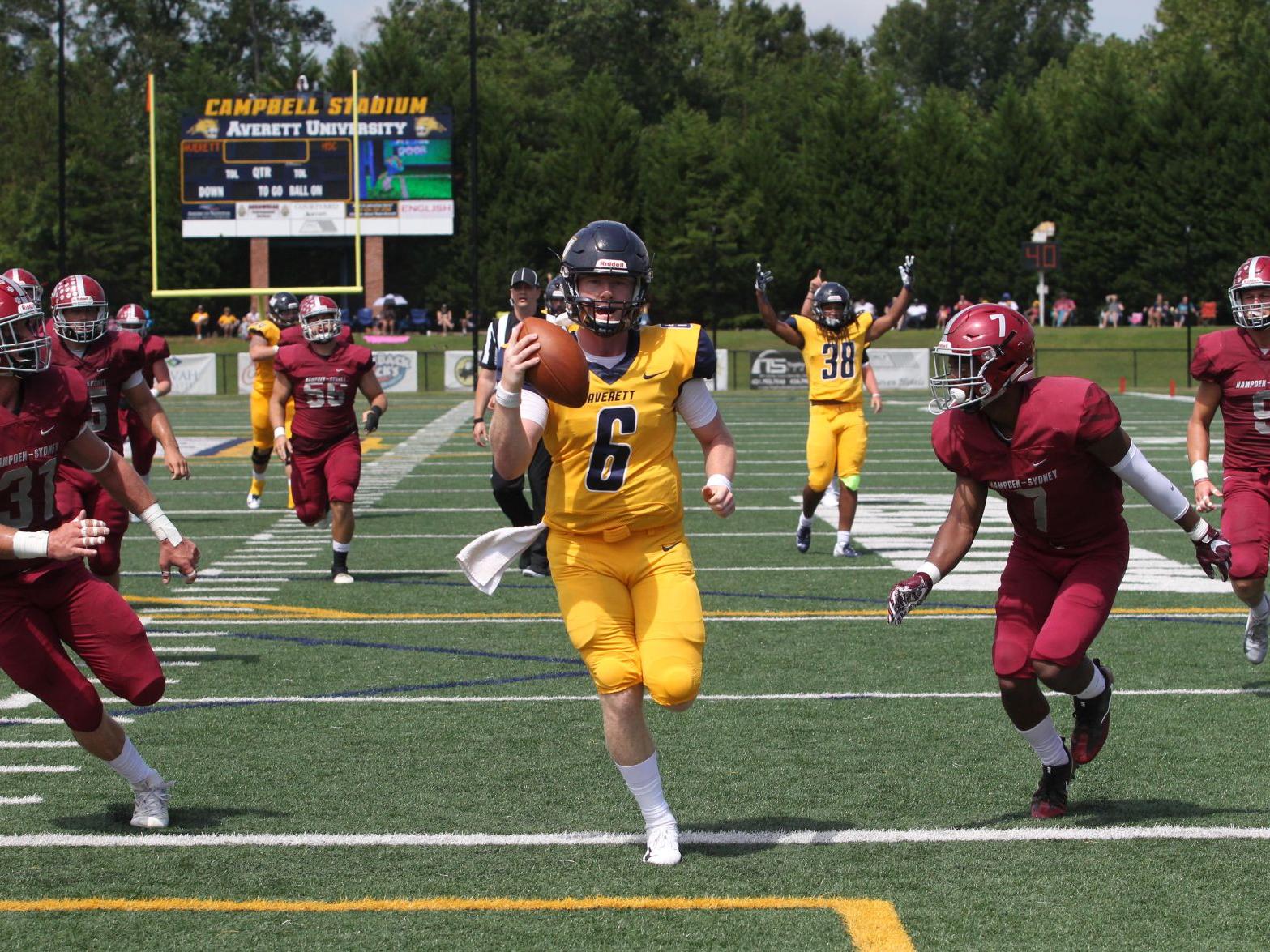 Big Plays Good Defense Help Football Run Past Hampden Sydney In