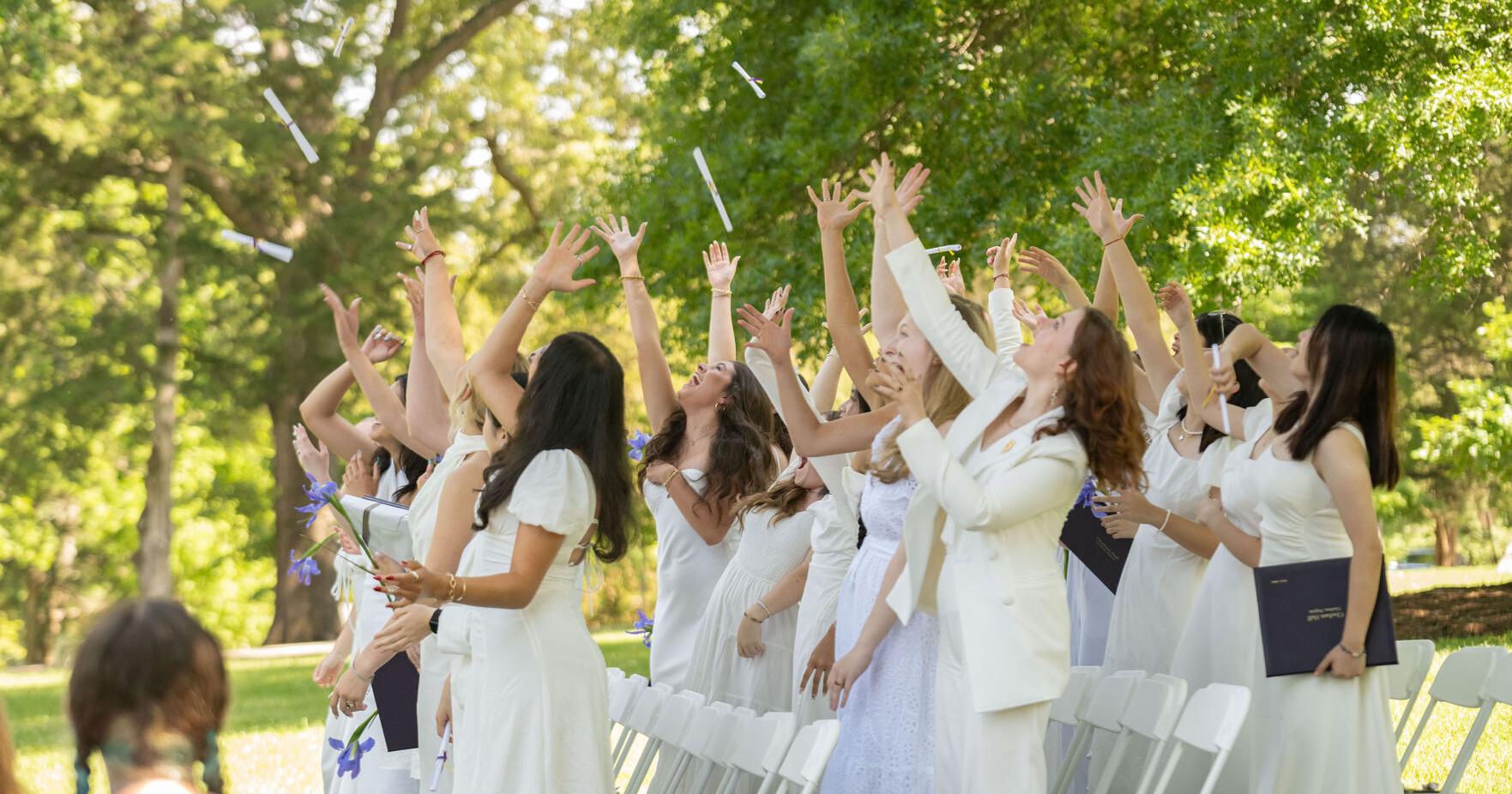 Chatham Hall celebrates 29 graduates - Vimarsana News