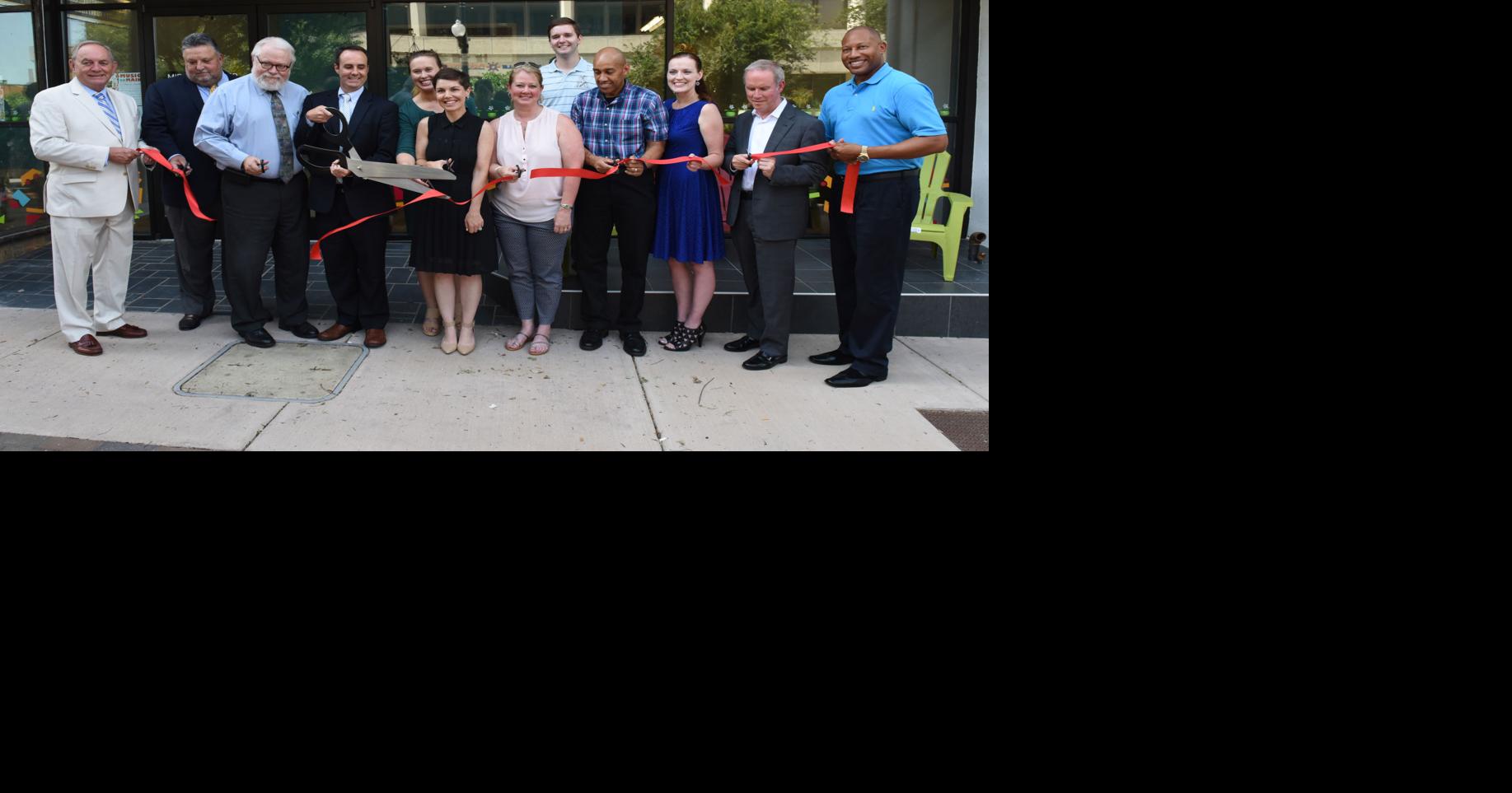 Middle Border Forward opens in new space, plans roundtable discussions