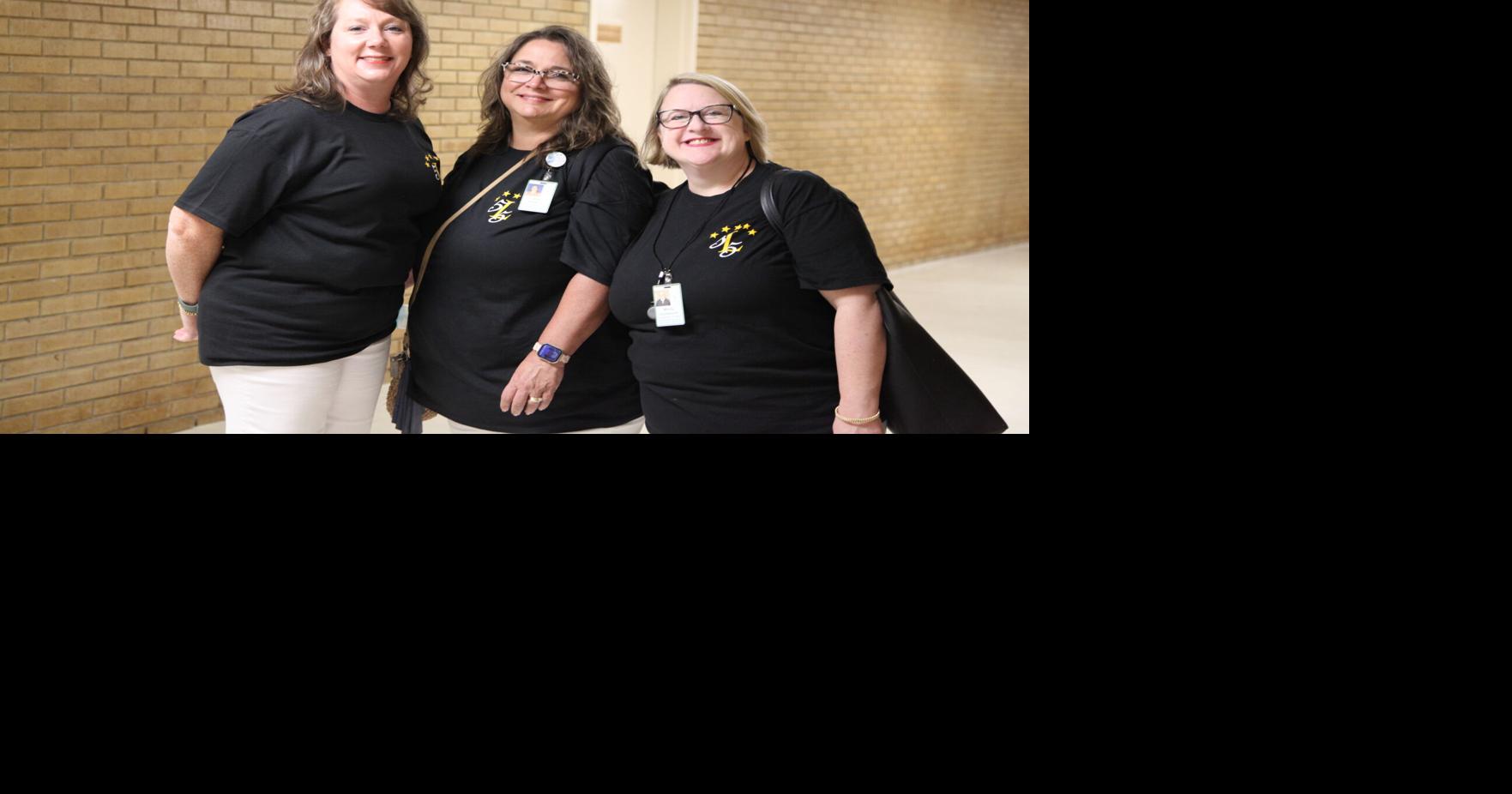 Photos Teachers head back to work in Laurens County School District 55