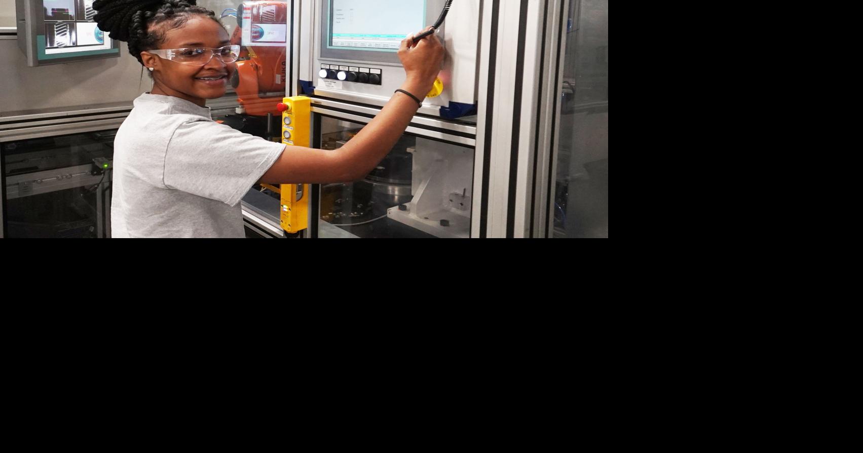 ZF apprenticeship delivers highpaying jobs to Laurens County students