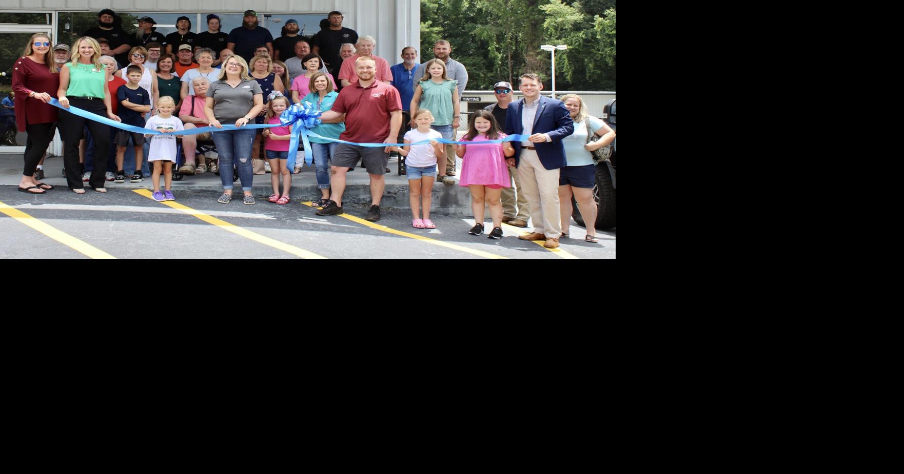 Riverside Garage and Tire cuts ribbon on second location in Laurens