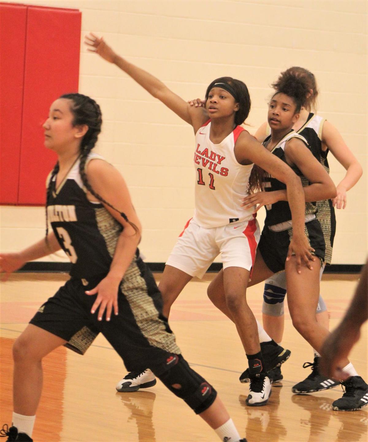 Defense Keys Clinton Advance Past Pendleton Goclinton Com