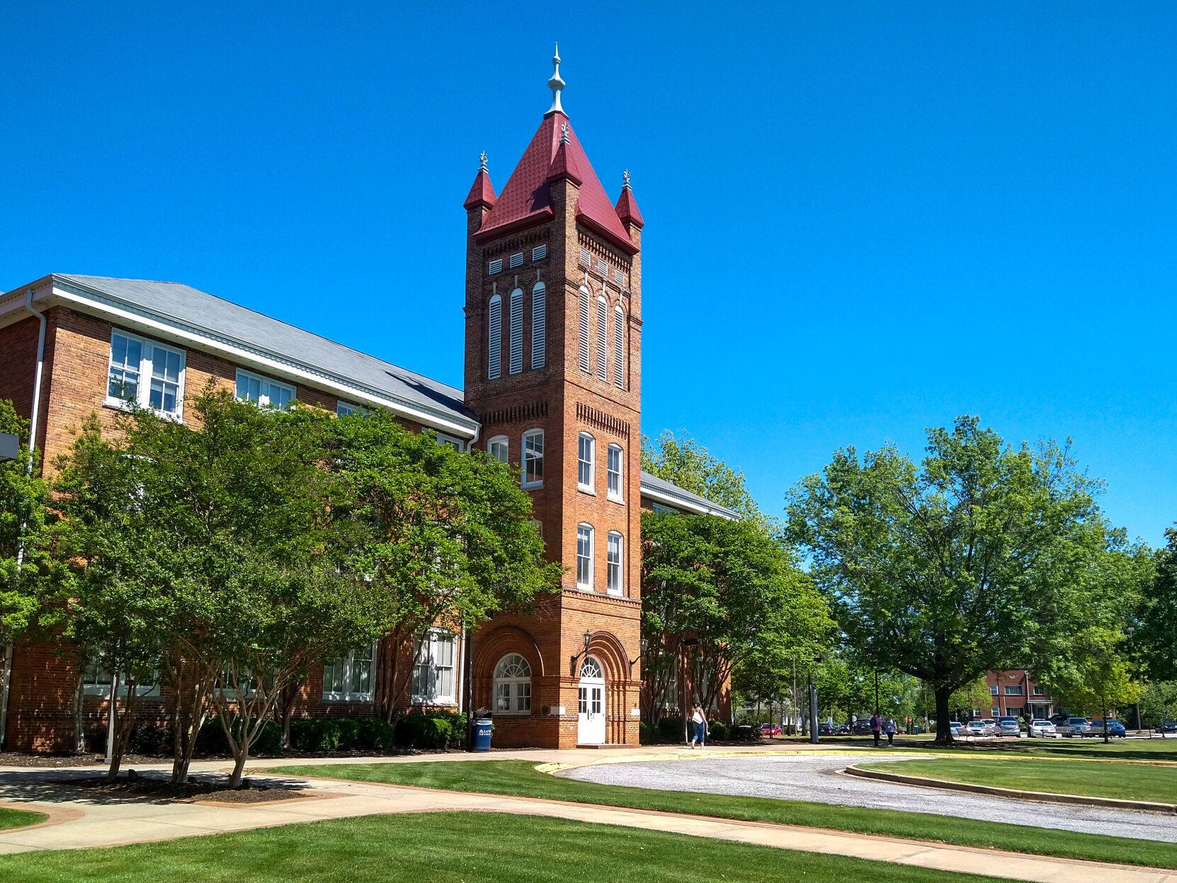 Lander University Class of 2024 to graduate on May 1 | News | golaurens.com