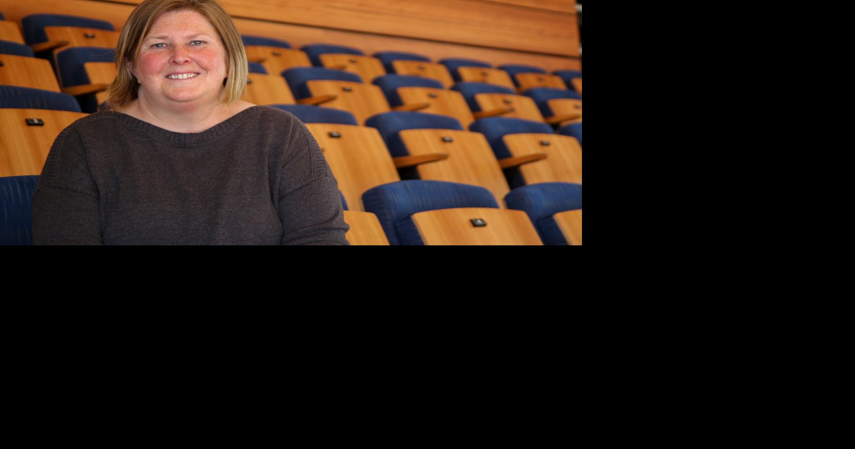 New choir director leads students with passion and energy | Arts ...