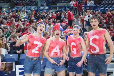Kennel Club S Spirit Reaches Beyond Gonzaga Men S Basketball Games Sports Gonzagabulletin Com