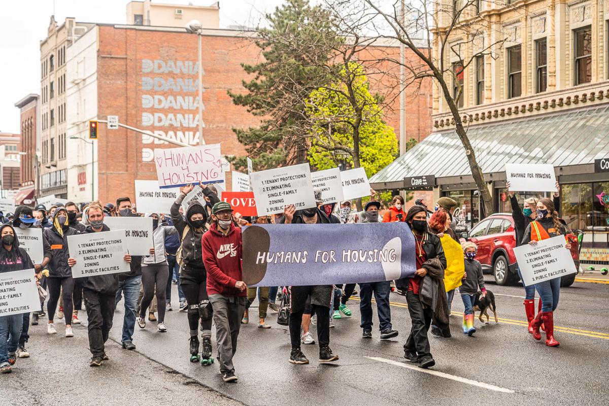 Zags stand in solidarity with unhoused at Humanizing Spokane march