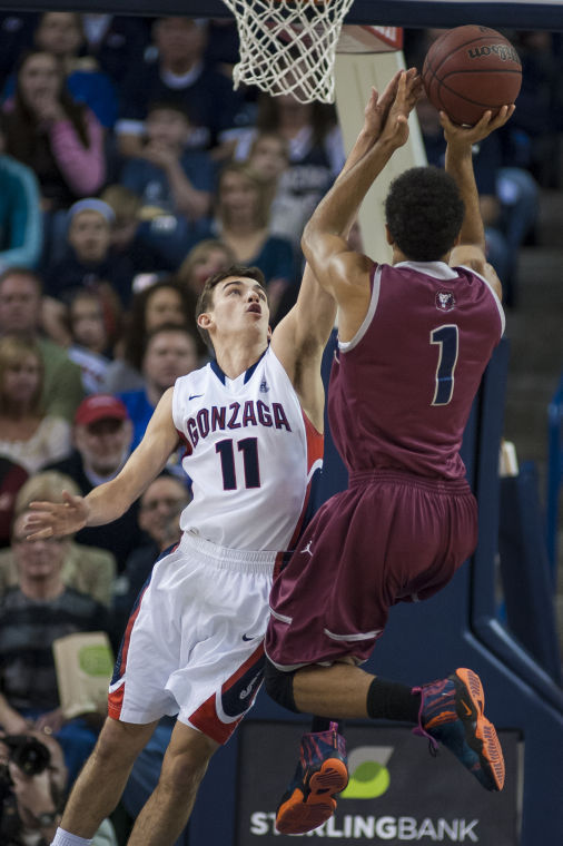 Men's basketball senior night Sports