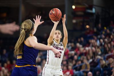 Women S Basketball Zags Defeat Carroll College In Final Tune Up