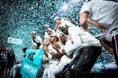 Men S Basketball Gonzaga Secures Wcc Tourney Crown Over Smc
