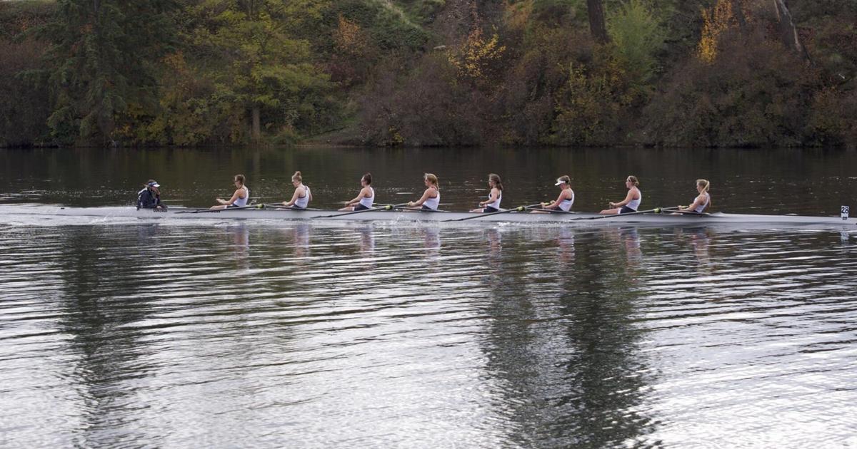 Women’s rowing embraces freshmen class and new coaches | Sports ...