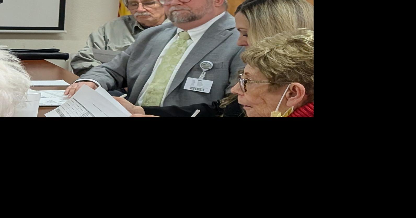 Dr. Bates Welcomed By Governing Board | News | gpkmedia.com