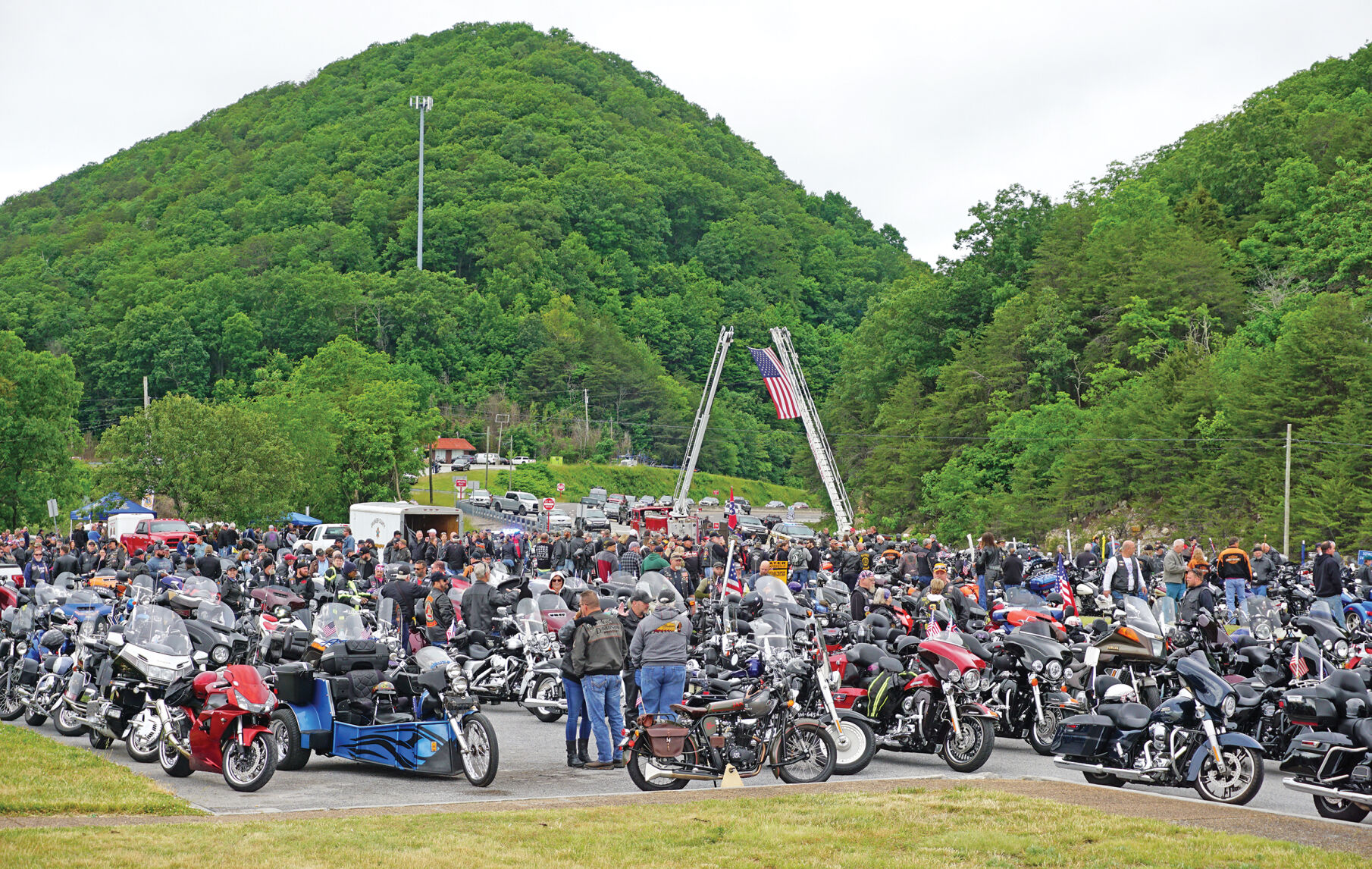 Smoky Mountain Thunder Memorial Ride honors fallen military members
