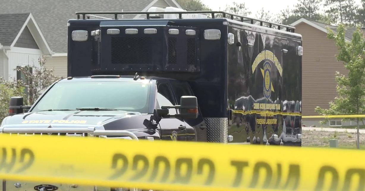 2 killed, including 10-year-old, in apparent murder-suicide in Fruitport Twp. - Vimarsana News