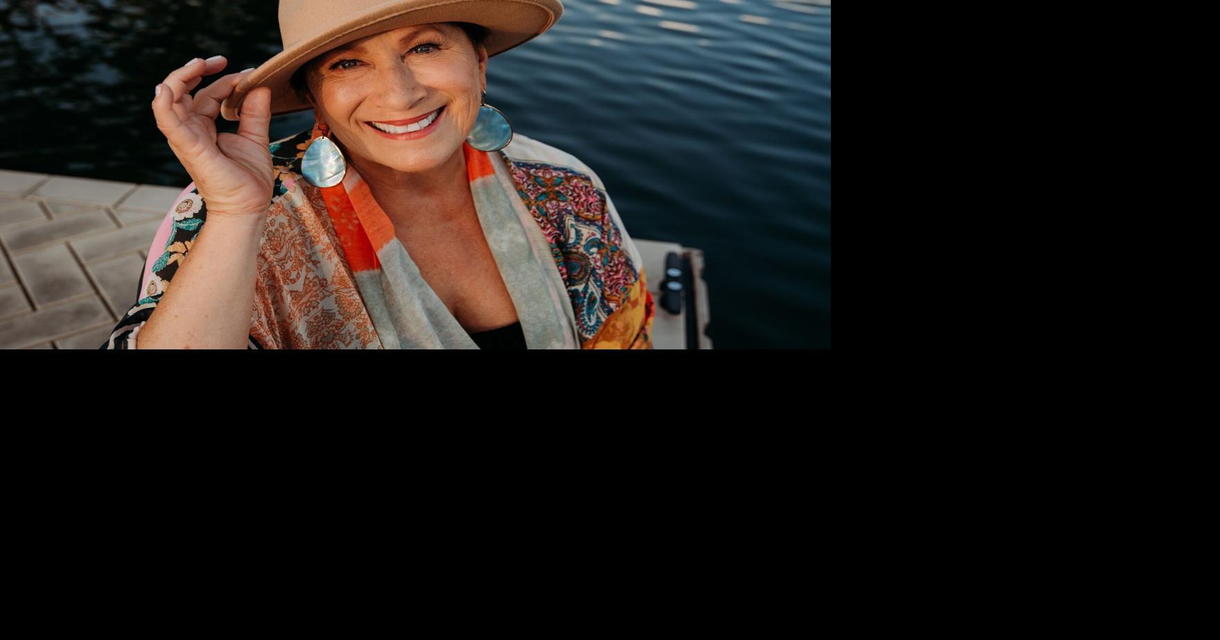 Local author uncovers her hidden past in new memoir Opinion(02)