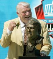John Madden, NFL icon as coach, broadcaster and video game star, dies at age 85