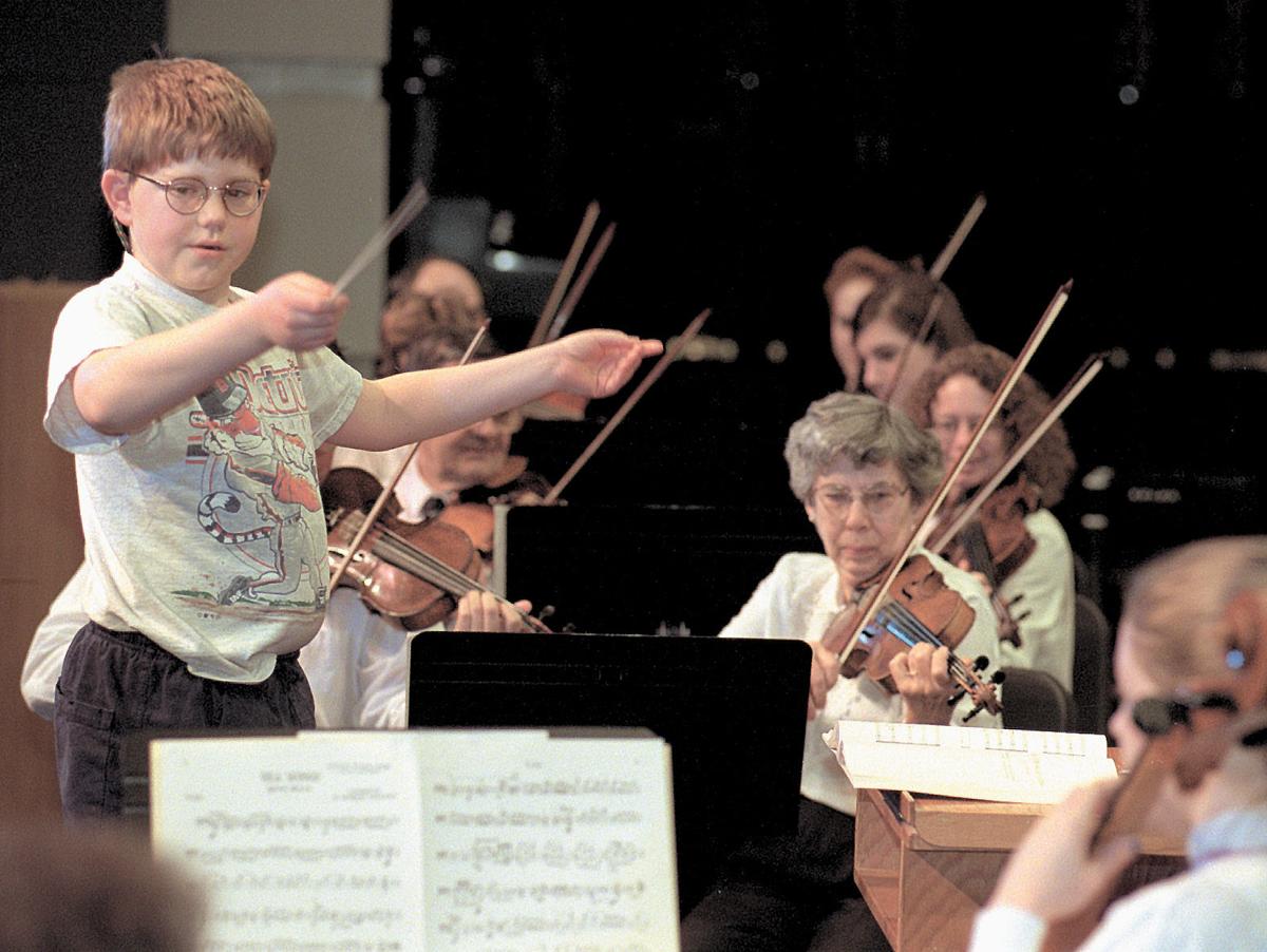 02-21_GUEST CONDUCTOR.jpg