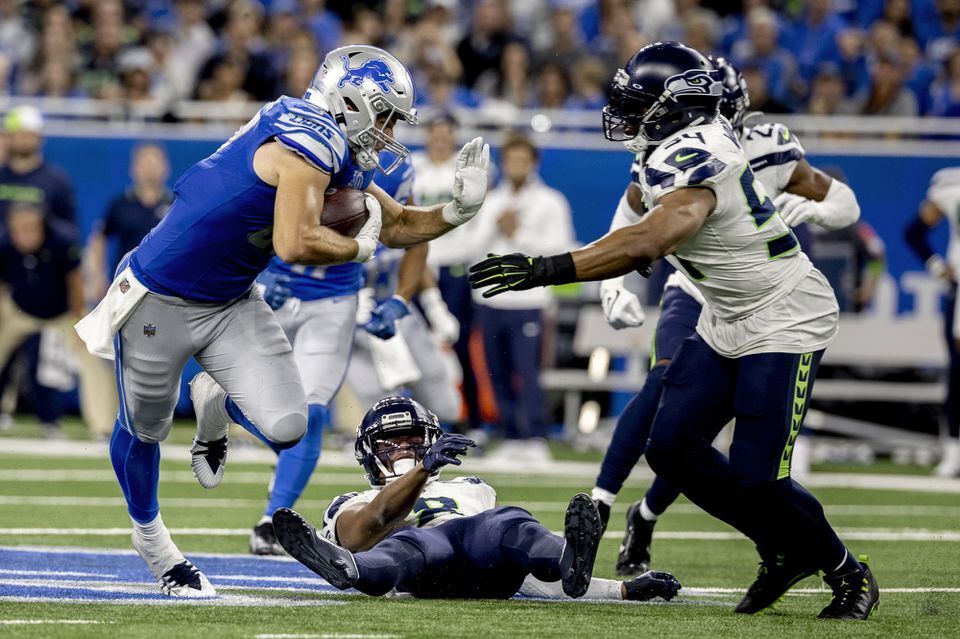 Detroit Lions vs. Green Bay Packers Suites