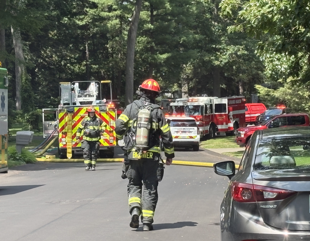 Police say father killed wife, 6 children, then himself