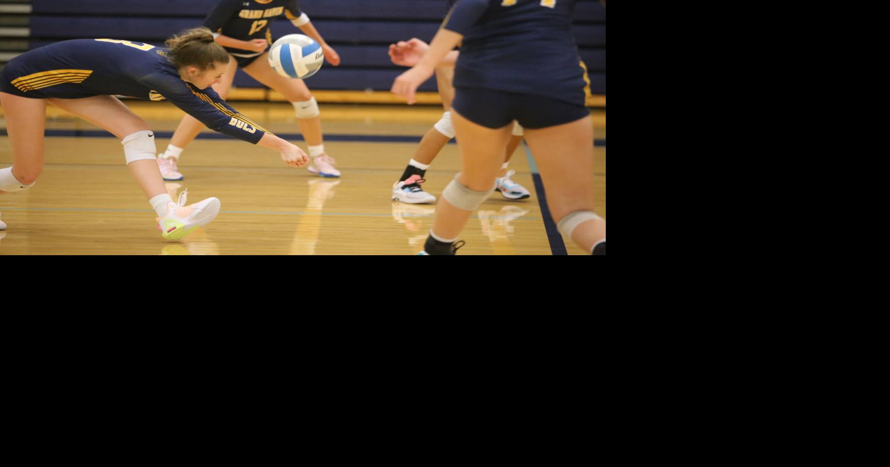 Bucs volleyball opens state tournament with comfortable victory ...