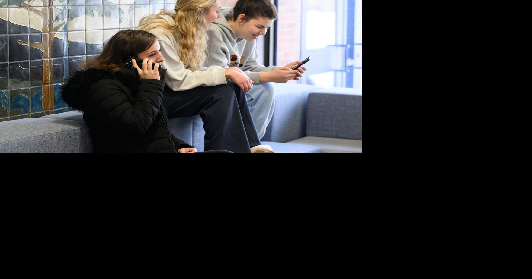 Michigan nears cellphone ban in classrooms. How it really works