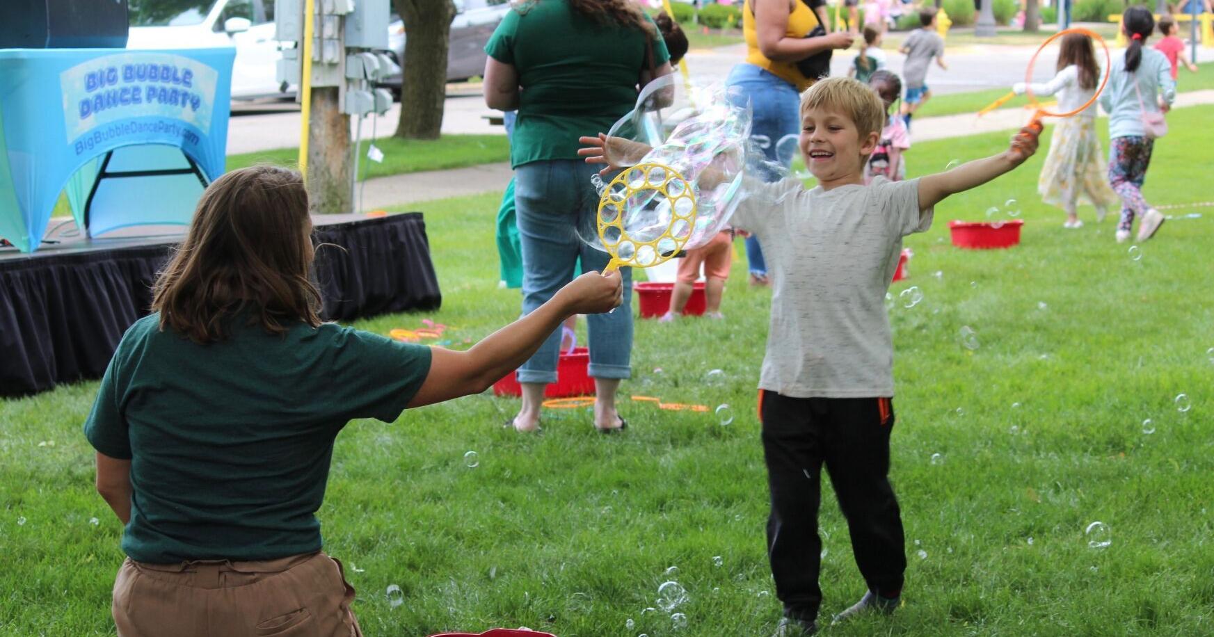 Loutit brings community together for summer reading kickoff - Vimarsana News
