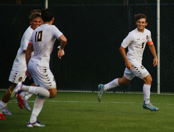 Haveman's late goal gives Bucs tough win over Lakers | Sports ...