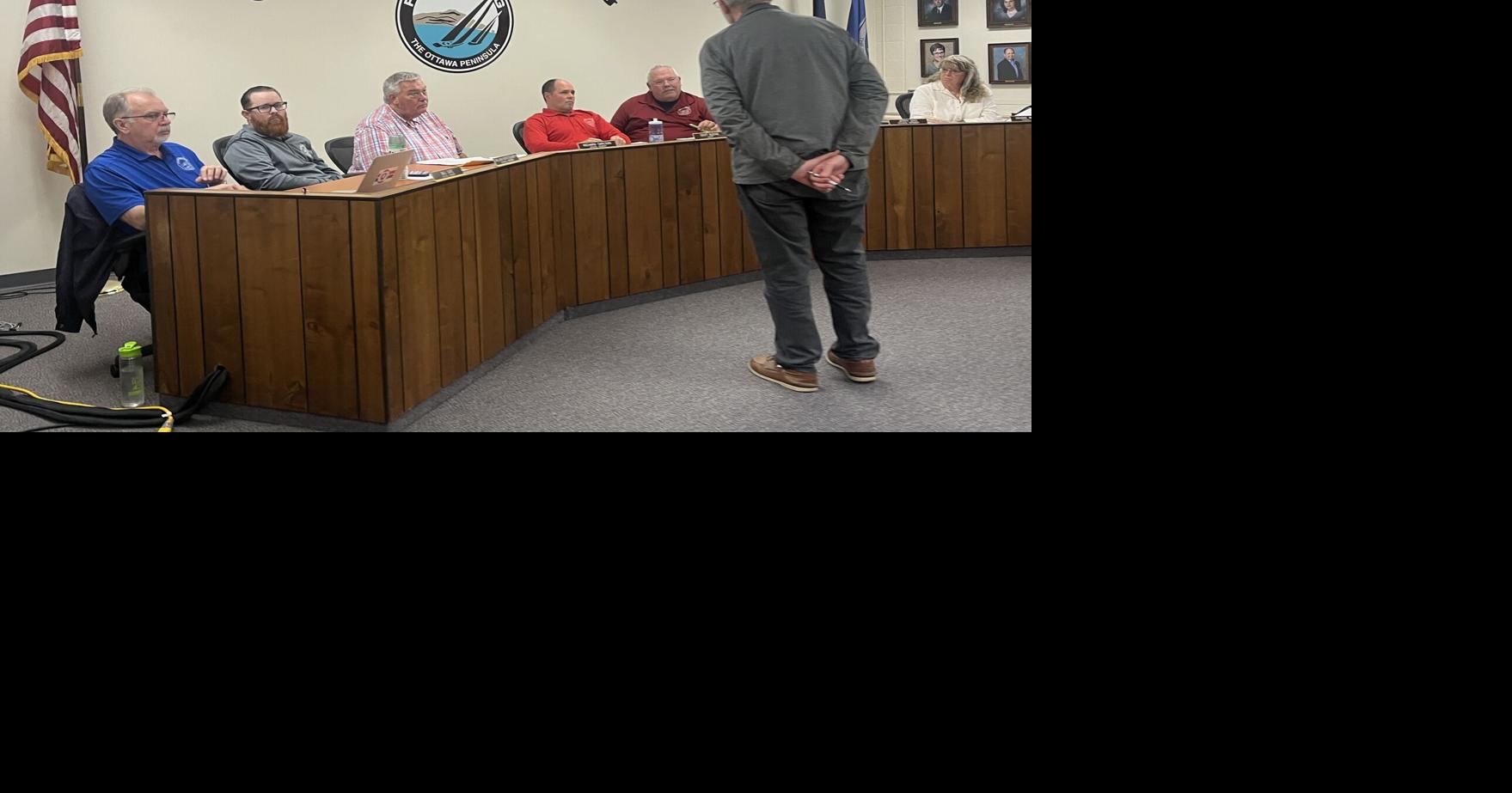 Vote to update ethics ordinance fails following resident's complaint