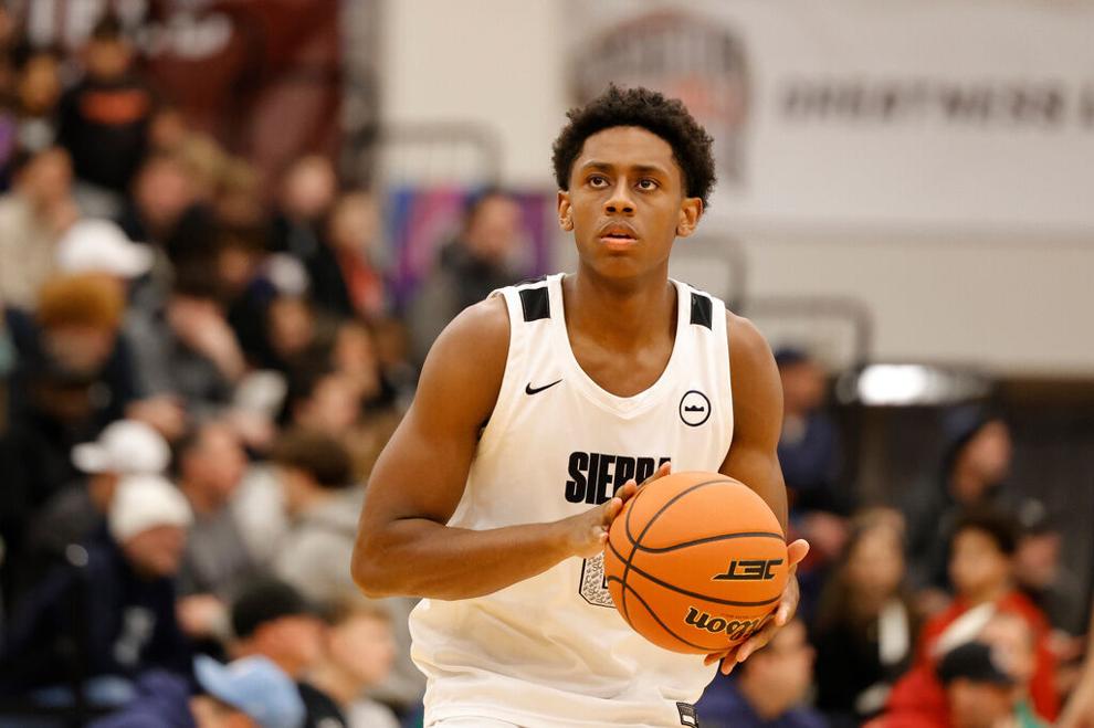 Michigan basketball's Brandon McCoy Jr. out for season with ACL injury